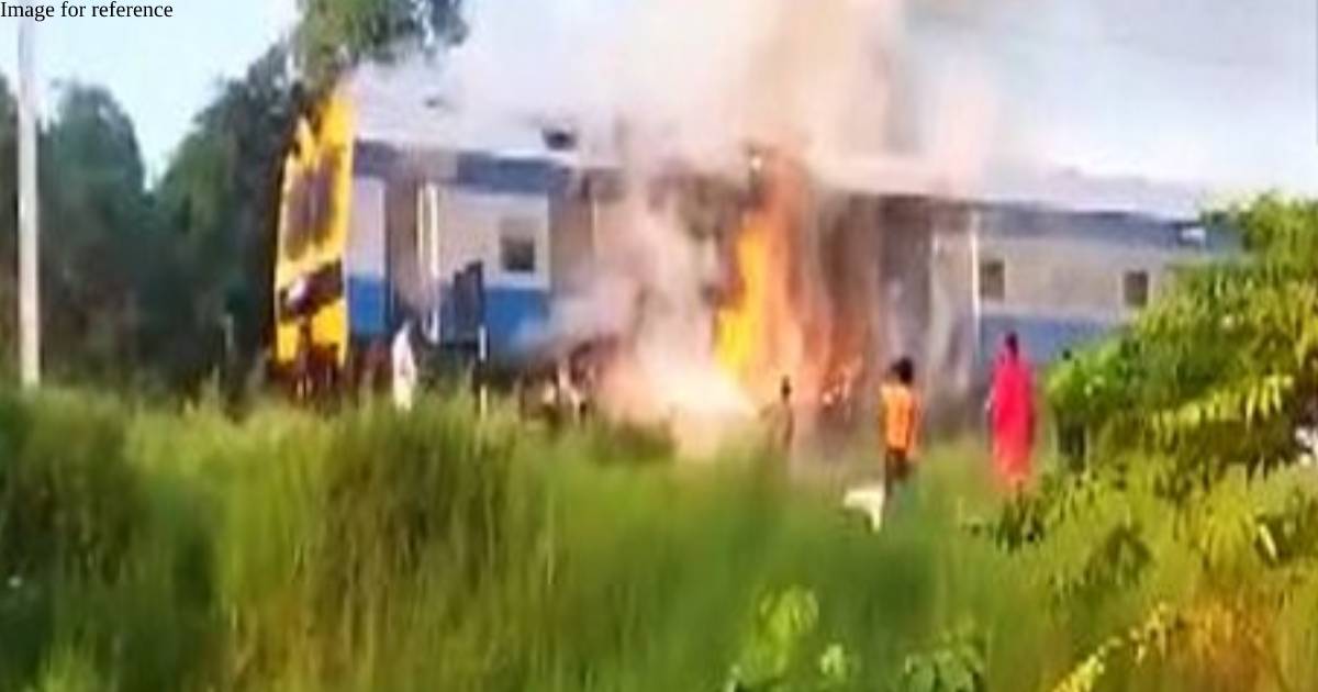 Bihar: Fire breaks out in train engine near Bhelwa railway station, under control